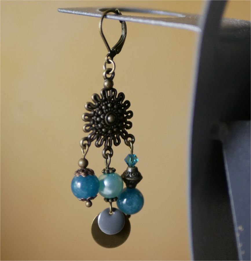 Pendientes Bohemian Chandeliers y cuentas azules