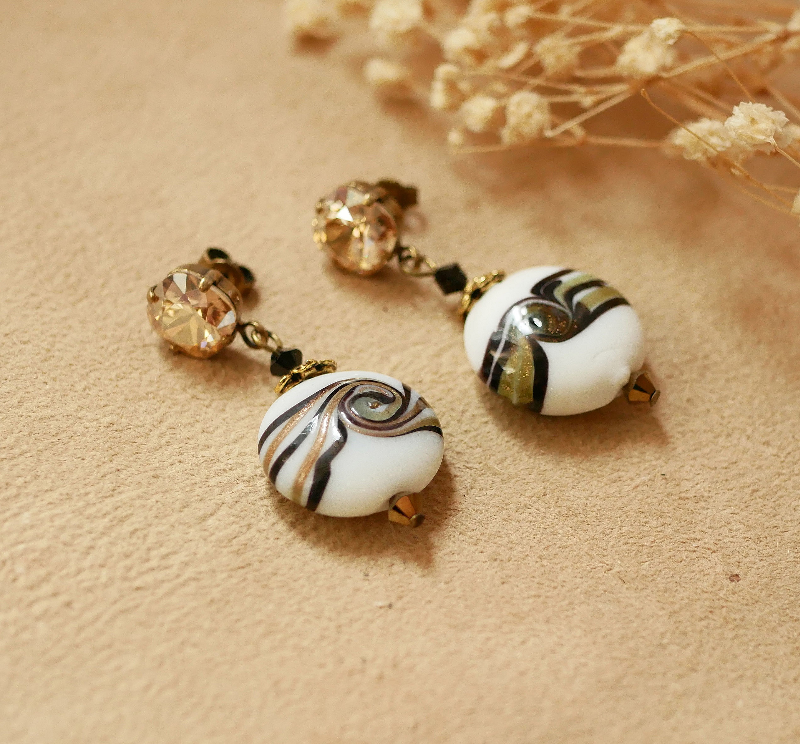 Pendientes Cabuj&oacute;n de Oro