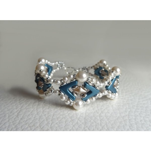 Bracelet Avalon Bleu blanc nacr&eacute; en kit