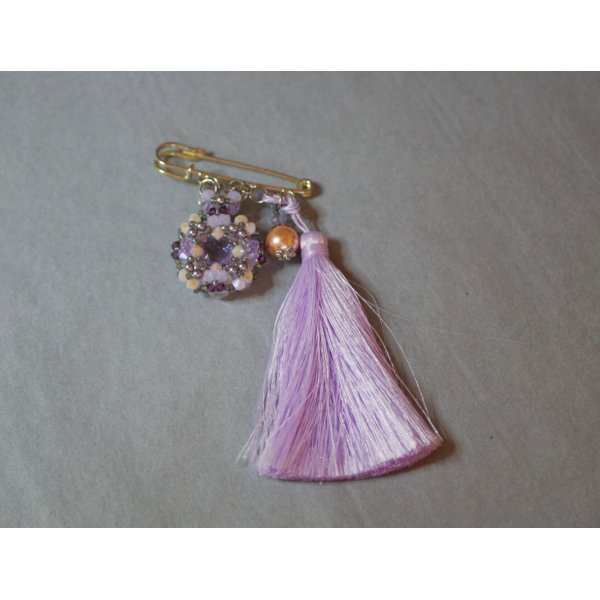 Broche Pomp&oacute;n Morado Andros