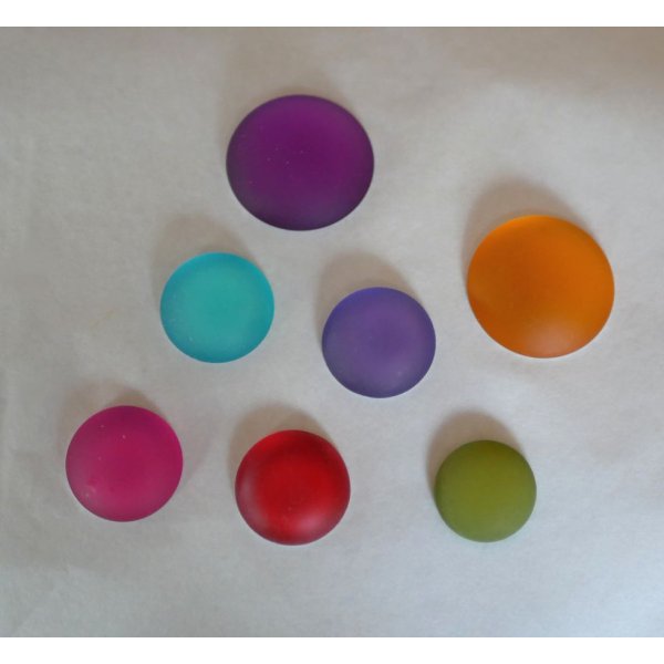 Cabuj&oacute;n Luna Tanzanita p&uacute;rpura suave di&aacute;metro 18mm