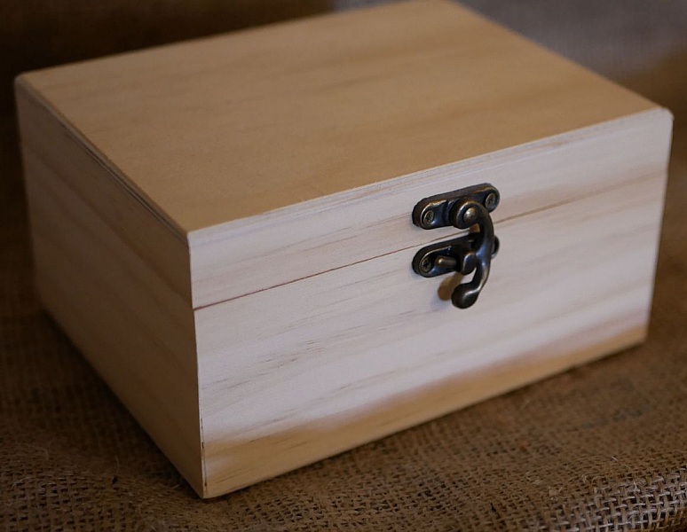 Caja para aceites esenciales de madera grabada para personalizar