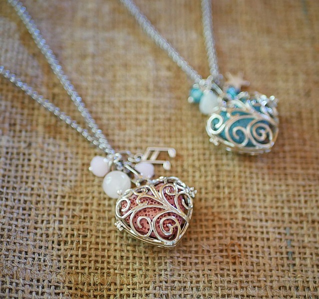 Collar colgante Caja coraz&oacute;n con piedra de lava color a elegir Regalo San Valent&iacute;n