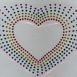 Coraz&oacute;n de strass multicolor