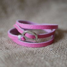 Pulsera de cuero Fucsia fina triple vuelta