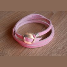 Pulsera de cuero rosa triple vuelta