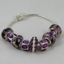 Pulsera de plata con perlas moradas y strass