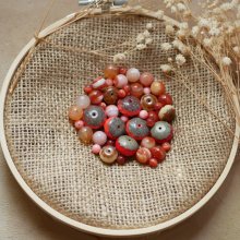 Lot de perles en verre orange et beige 